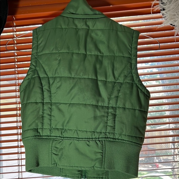 Dollhouse Green Utility Vest Quilted Sleeveless - Picture 4 of 8